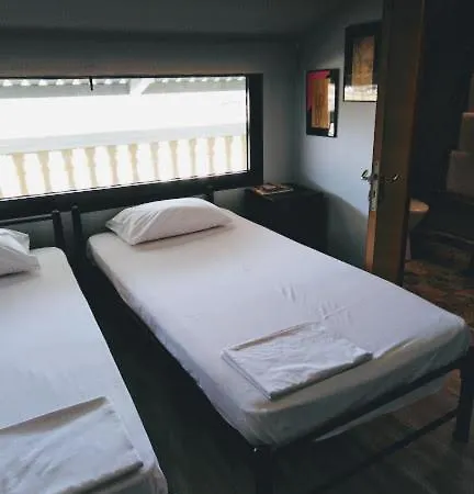 Nouvelle Hotel 2*