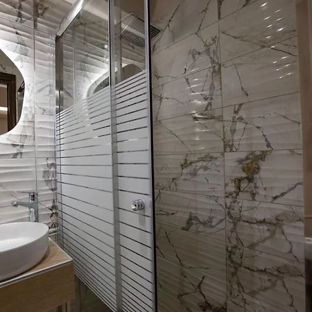 Nouvelle Ωραιόκαστρο