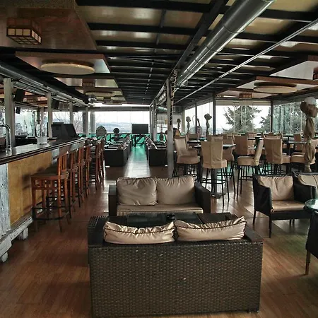 Nouvelle Szálloda Oreókasztro