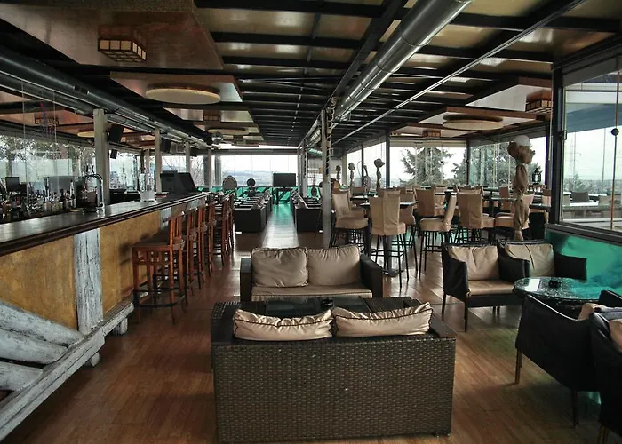 Nouvelle Hotell Oraiokastro