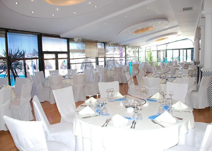 Hotell Nouvelle Oraiokastro